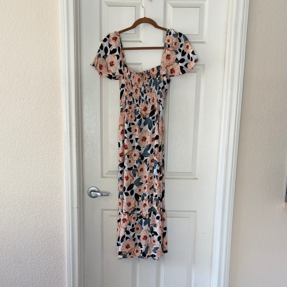 Floral Puff-Sleeve Maxi Dress in Blush Peach